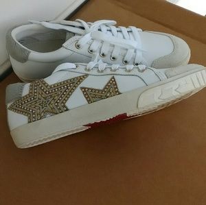 ash magic star trainers